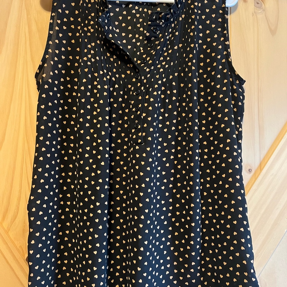 Adrianna Papell Women's Sleeveless Blouse Size L Ruffle V-Neck Gold Hearts EUC